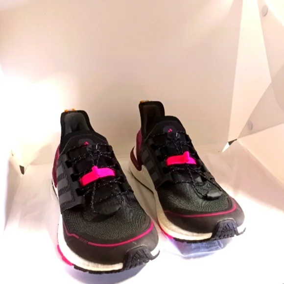 Women's Adidas Ultraboost 4.0 Running Shoes